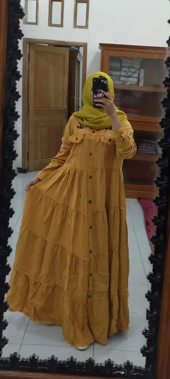 Dress tiered warna mustard